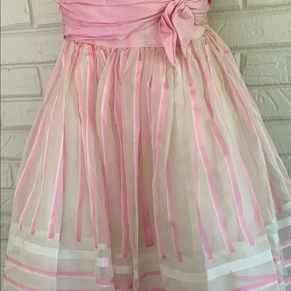 Betsey Johnson Pink and White Dress - Picture 4 of 9